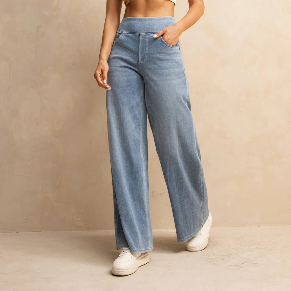 Women’s High-Waisted Wide-Leg Jeans – Light Blue Elastic Waist Denim Pants with Pockets | Casual Baggy Fit (Spring/Summer 2025)